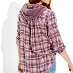 AE American Eagle Mauve Rose Plaid Hoodie Button-Up